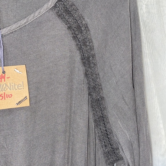 NWT HELLO NITE! ASH GREY LONG SLEEVE ROMPER CROCHET TRIM SZ S - Picture 5 of 12